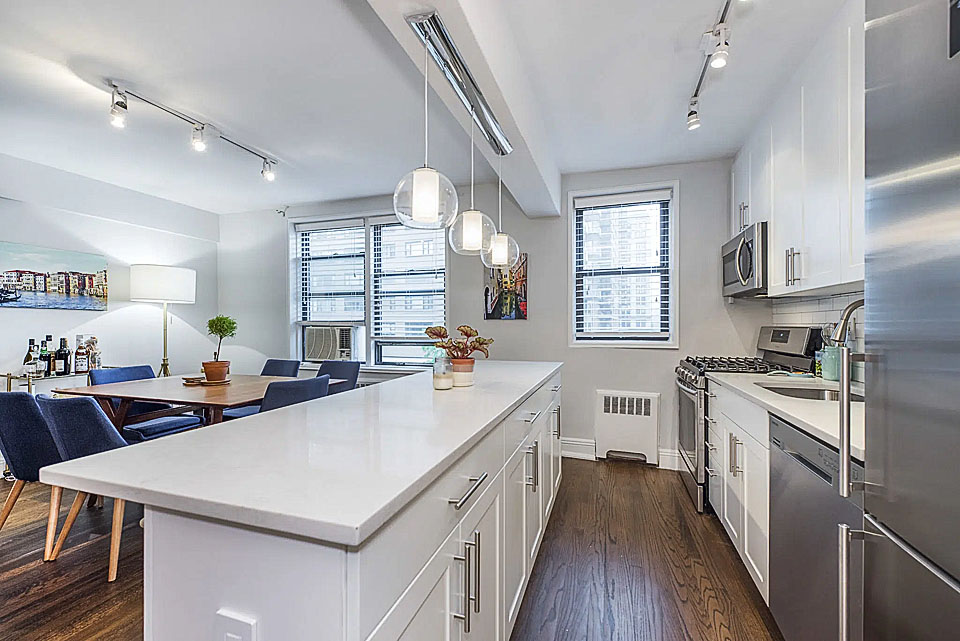 Wood & Engineered Floor Services Contractors near Chicago
