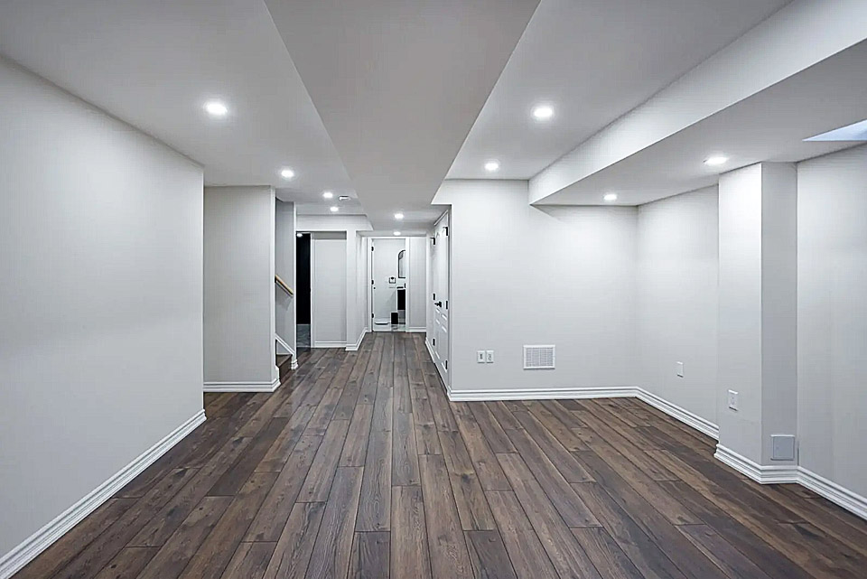 Hardwood Floor Refinishing Contractor near me